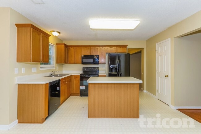 Photo - 7906 Kingston Dr