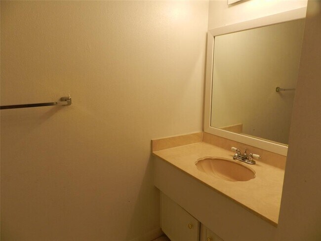 Photo - 8862 Kempwood Dr