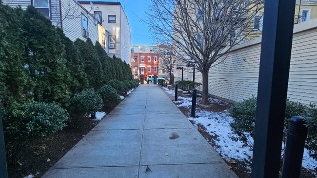 Photo - 115 Bruen St Unidad 405