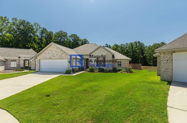 1019 Silver Cir