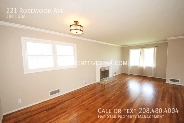 Photo - 221 Rosewood Ave