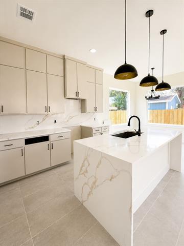 Photo - 2602 Ghent St