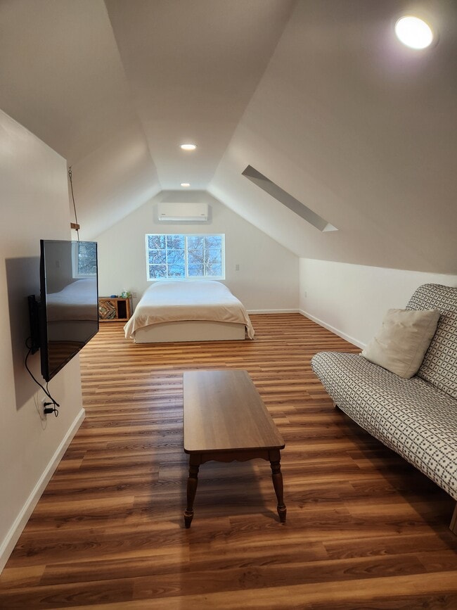 Photo - 21 Roberta Rd