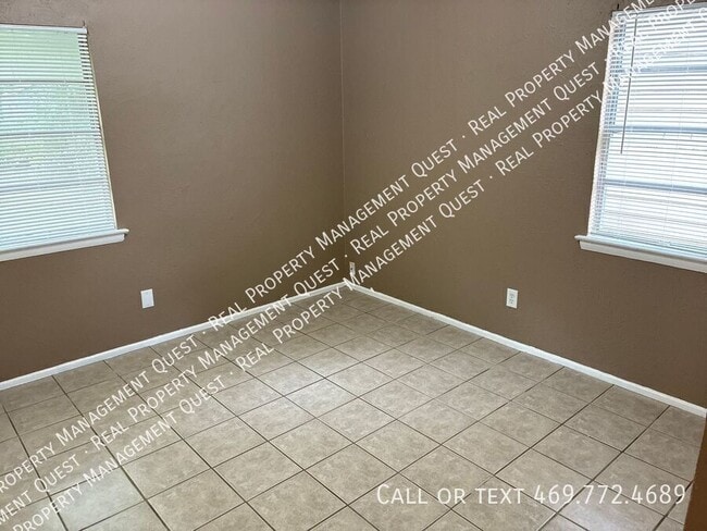 Photo - 820 Milam-