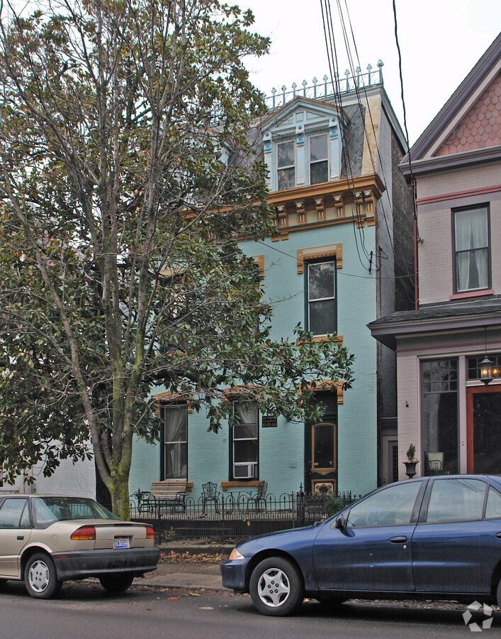 Photo - 2341 W McMicken Ave