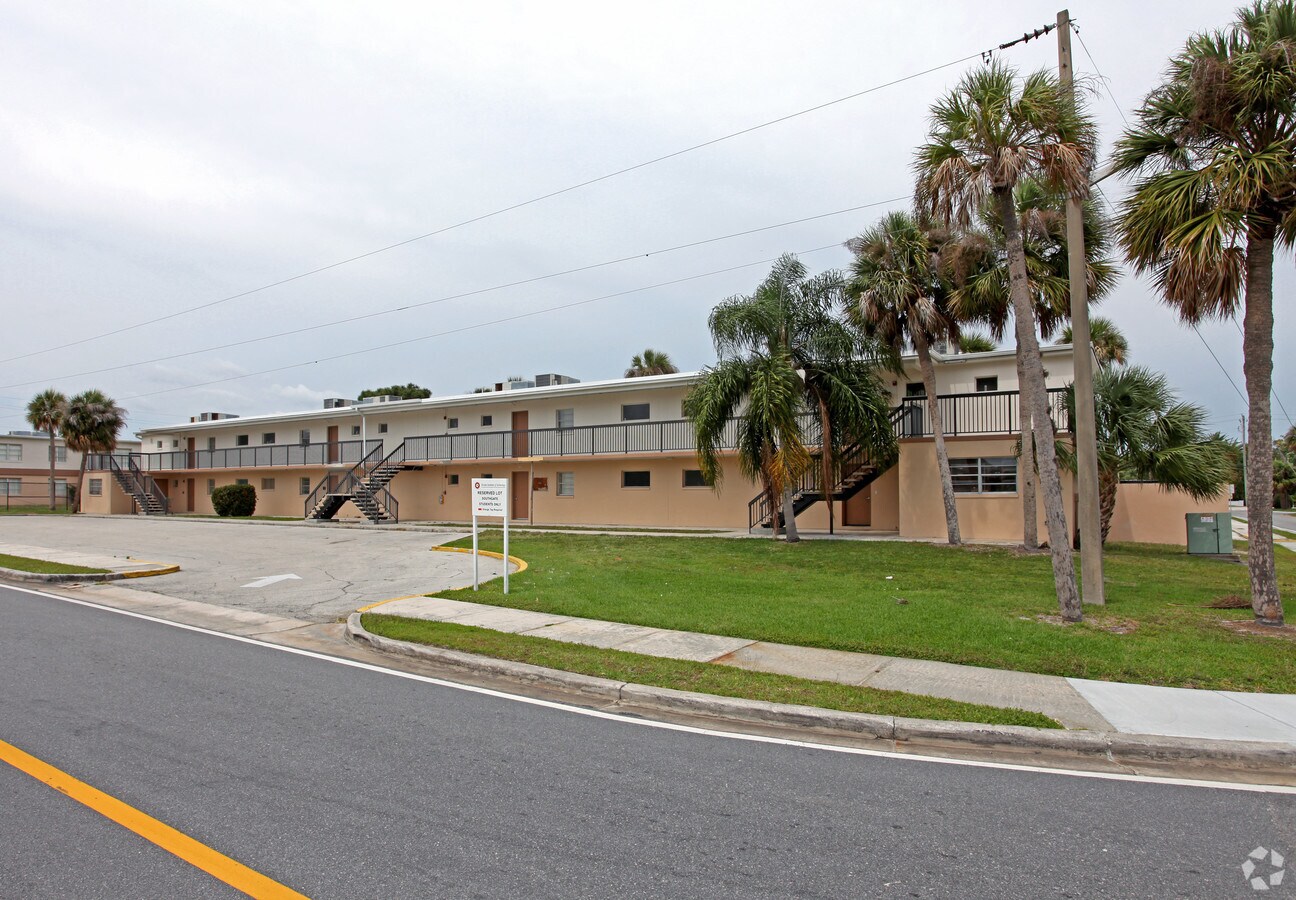 Photo - Southgate Apartments