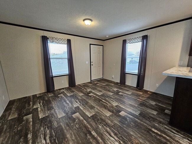 Photo - 46000 Geddes Rd