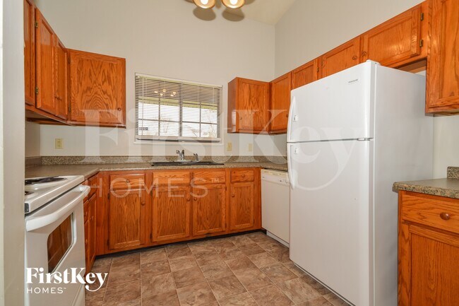 Photo - 4030 Harmony Dr