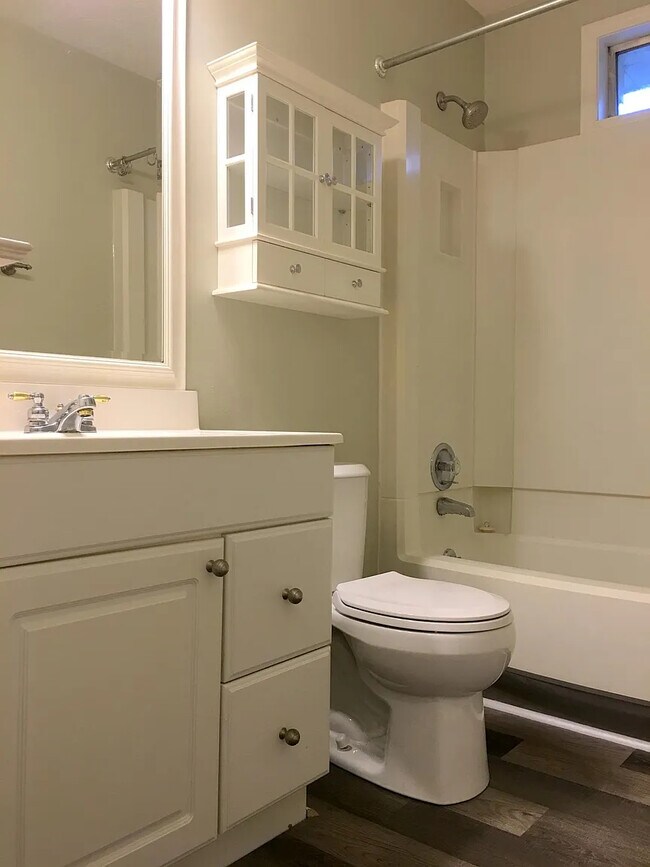 Photo - 4821 Valley Dale Dr SW Unit B