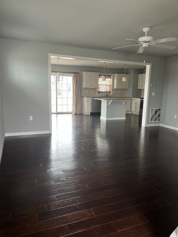 Photo - 102 Landover Ct