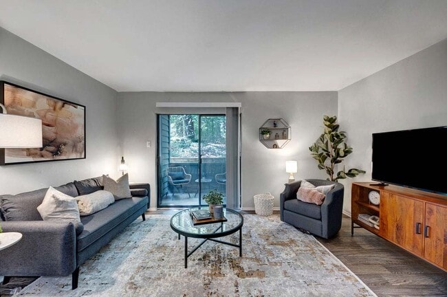 Photo - Emerald Place