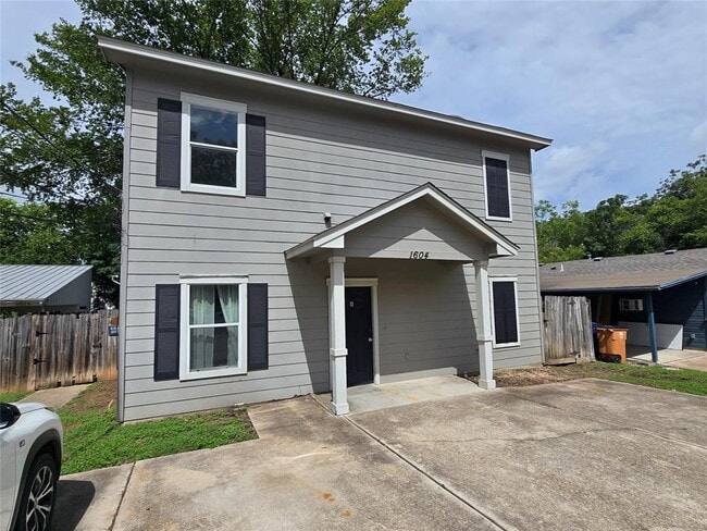 Photo - 1604 Singleton Ave