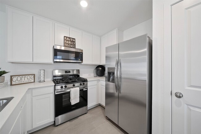 Photo - 723 Umbrella Tree Dr