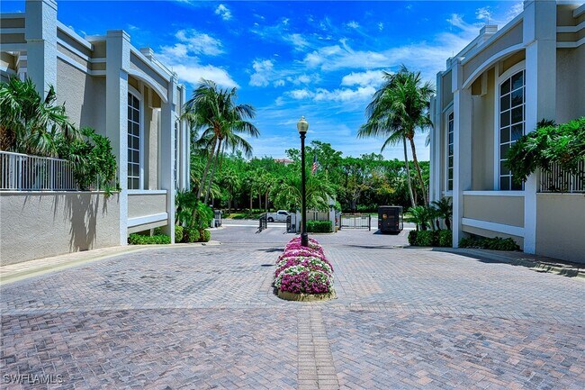 Photo - 7117 Pelican Bay Blvd Unidad 1001