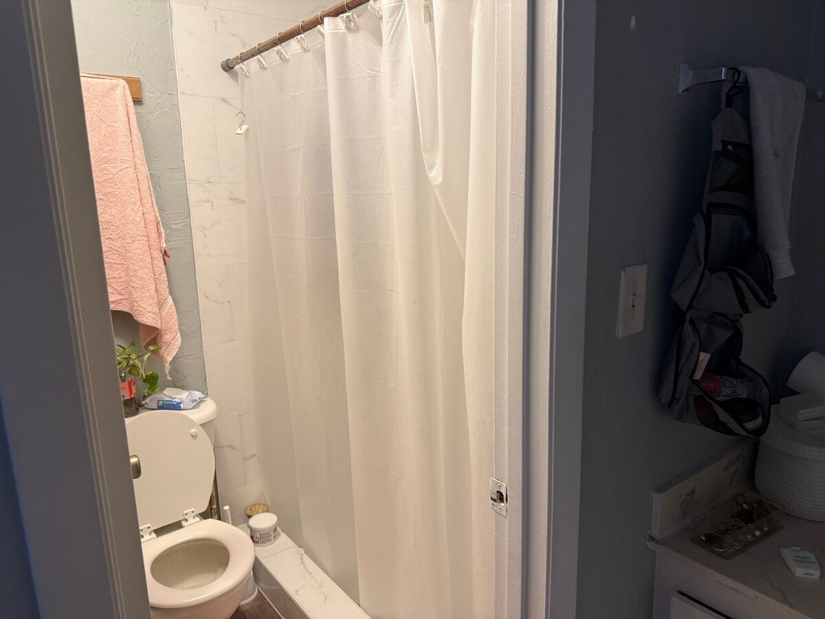 Photo - 2811-L2811 SW Archer Rd
