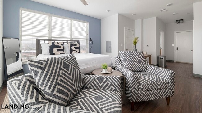 Photo - 302 13th St S Unidad PH702