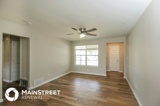 Photo - 5517 S Linn Ave