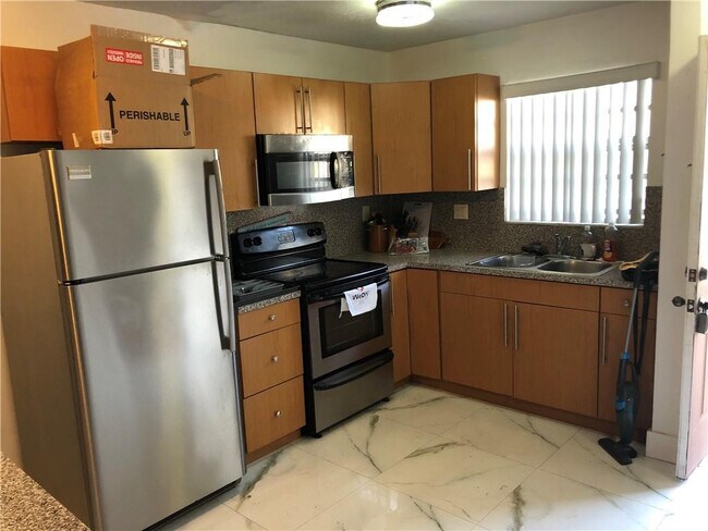 Photo - 21 SW 109th Ave