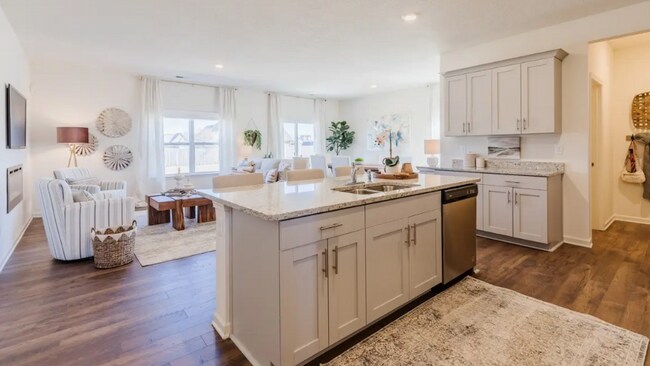 Photo - 9011 Old Lebanon Rd