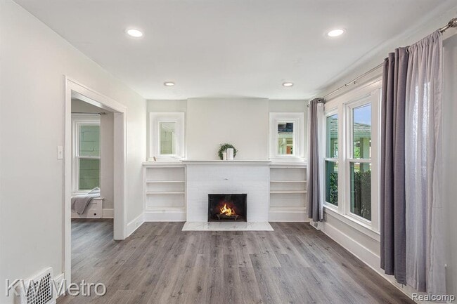 Photo - 202 N Washington Ave