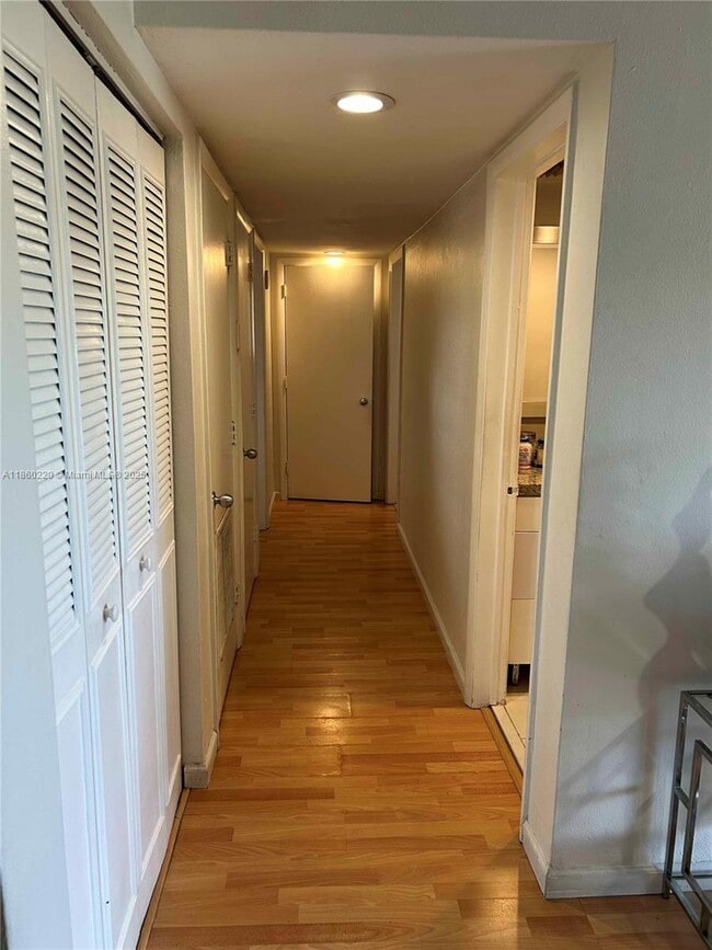 Photo - 7480 Miami Lakes Dr Unidad G310