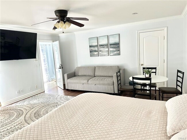 Building Photo - 11832 S Circle Dr