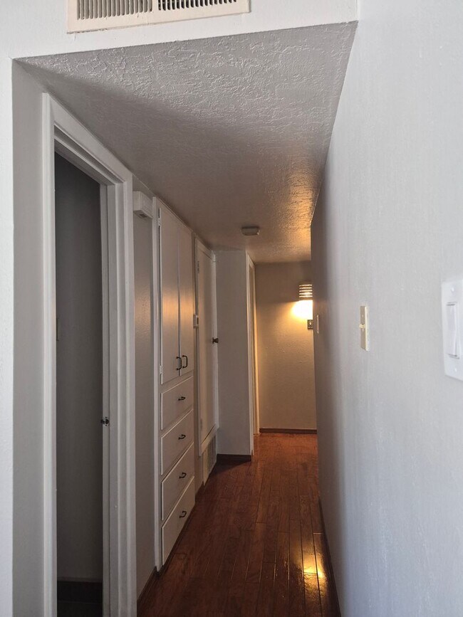 Photo - FOUR BEDROOM-SINGLE STORY