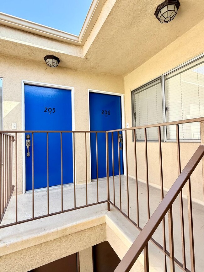 Photo - 1750 S Bentley Ave