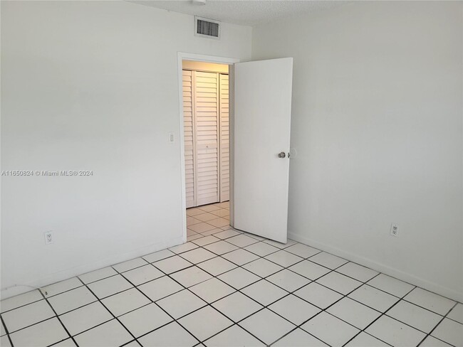 Photo - 5100 SW 41st St Condo Unit 114