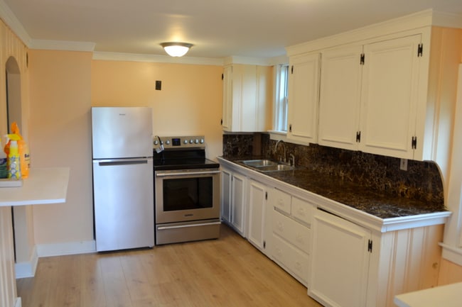 Photo - 1503 S County Trl