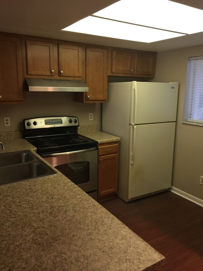Photo - Holly Tree Condominiums