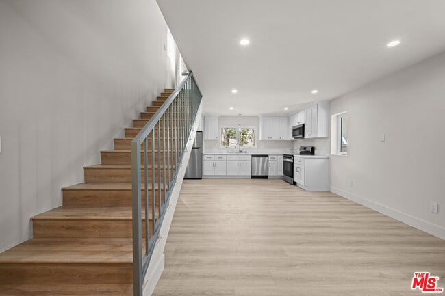 Building Photo - 1507 Edris Dr