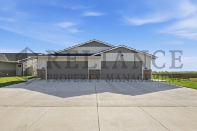 Photo - 2422 S Wheatland St