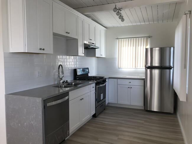 Kitchen - 1813 11th St Unidad 3 Rental