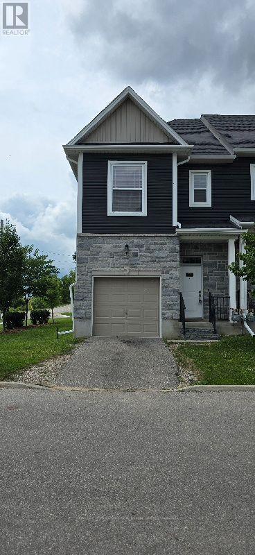 Photo - 439 Athlone Ave