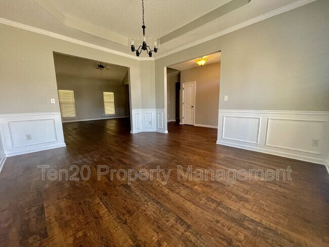 Photo - 28 White Pine Way