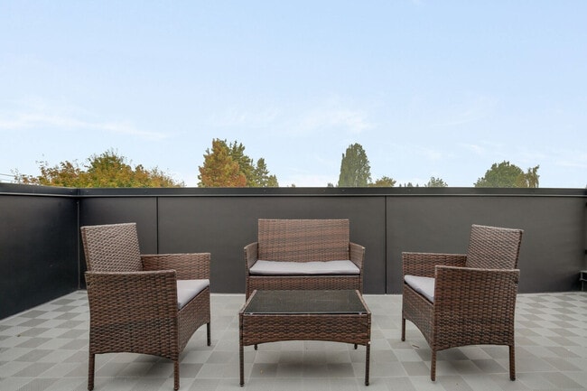 Photo - 8042 14th Ave NW Unidad ID1036019P