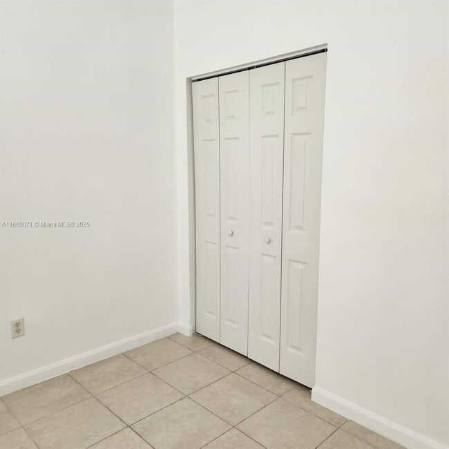 Photo - 2155 NE 3rd Ct