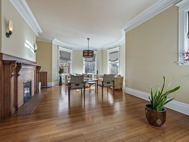 Photo - 1210 N Astor St Unit 3A