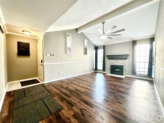 Building Photo - 10211 Sugar Branch Dr Unit 456 Rental