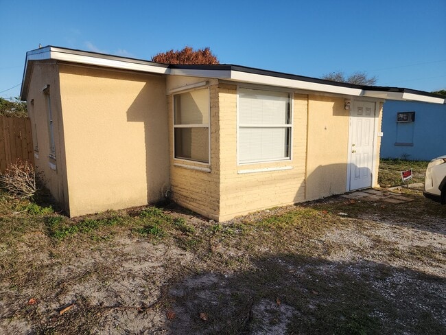 Building Photo - 4316 28th Ave