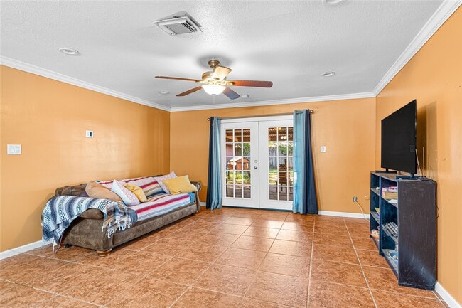 Photo - 9319 Jaywood St