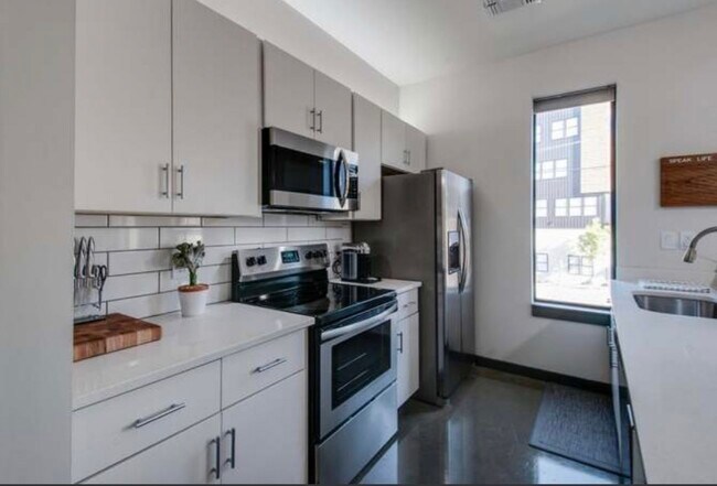 Photo - 1900 12th Ave S