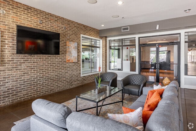 Leasing Center