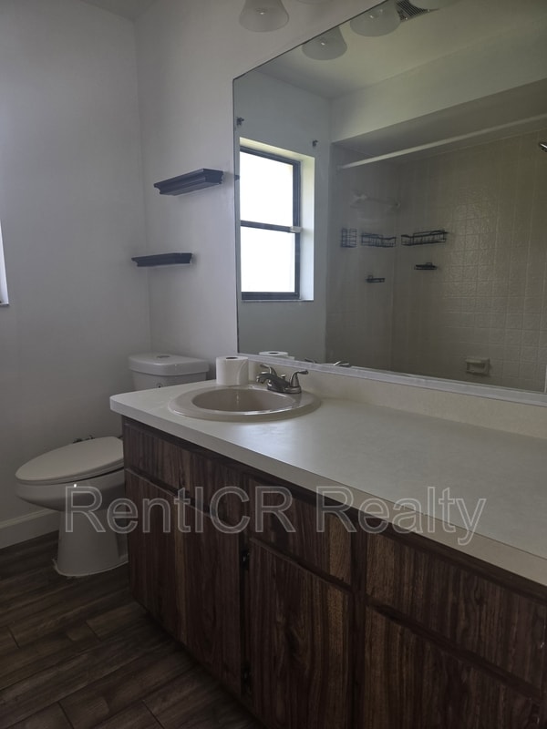 Photo - 1530 Fife Ct