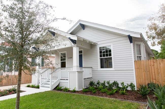 Photo - 3209 Avenue P 1/2