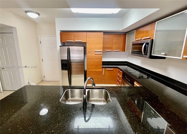 Photo - 2030 Douglas Rd Unidad 509