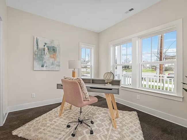 Photo - 6719 Charlotte Pike