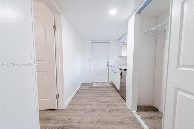 Photo - 11 SW 13th Ave Unidad 4