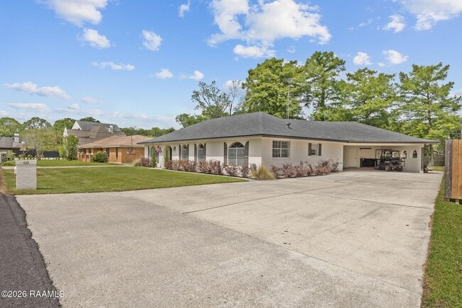 610 E Demanade Dr